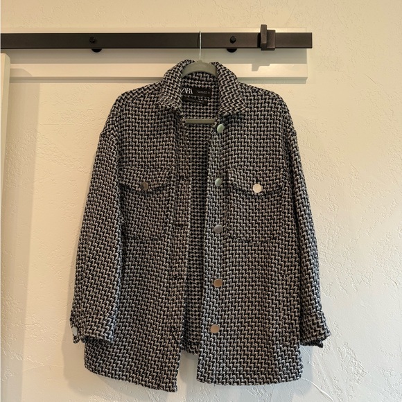Zara Jackets & Blazers - Zara Monochrome Shacket Size Small